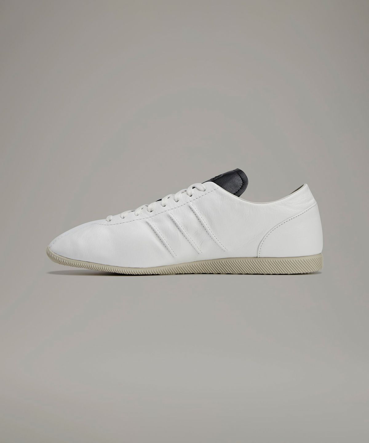 와이쓰리(Y-3) Y-3 재팬 - 코어화이트 / JS1110