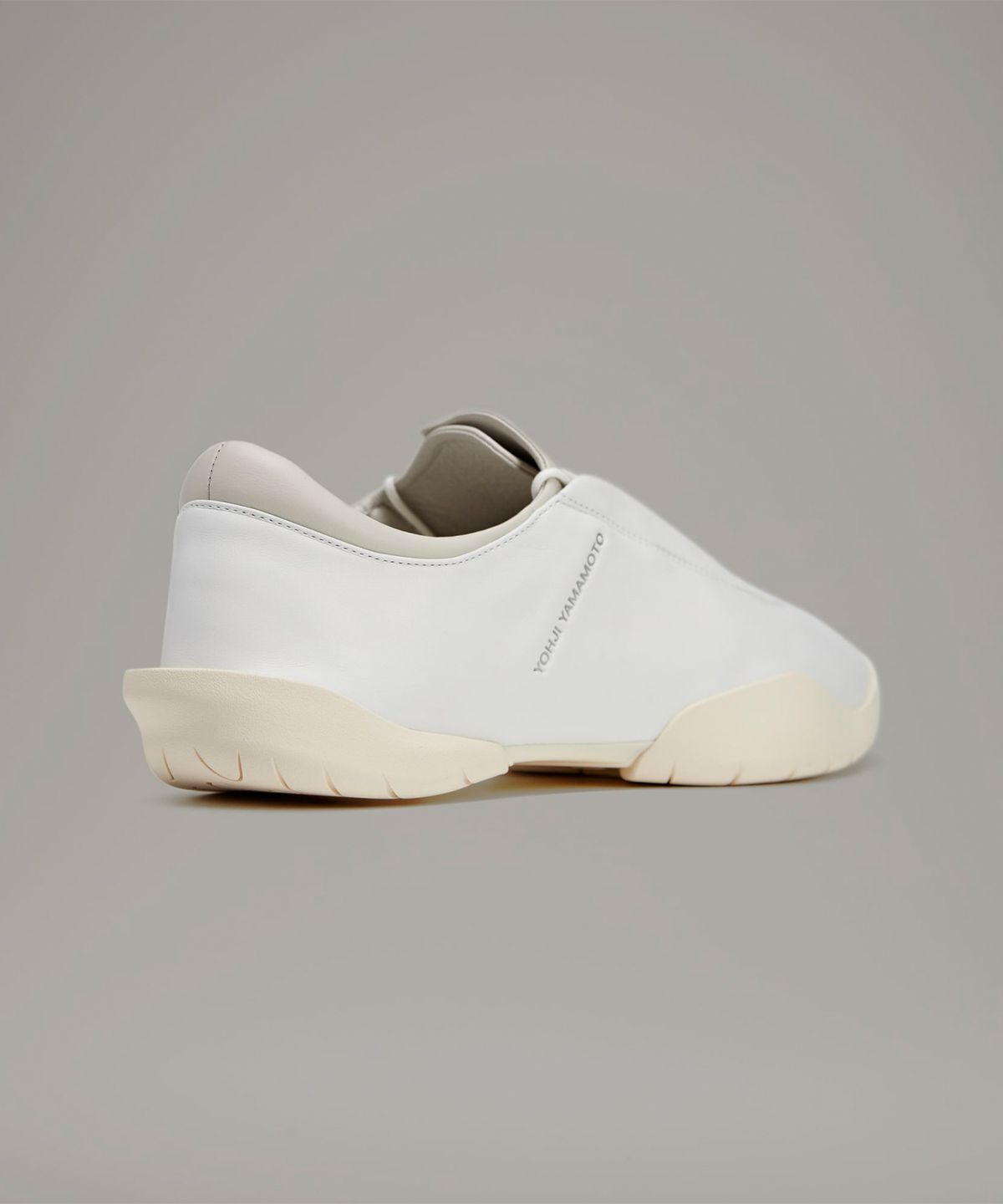 와이쓰리(Y-3) Y-3 REGU - 코어화이트 / JS1117