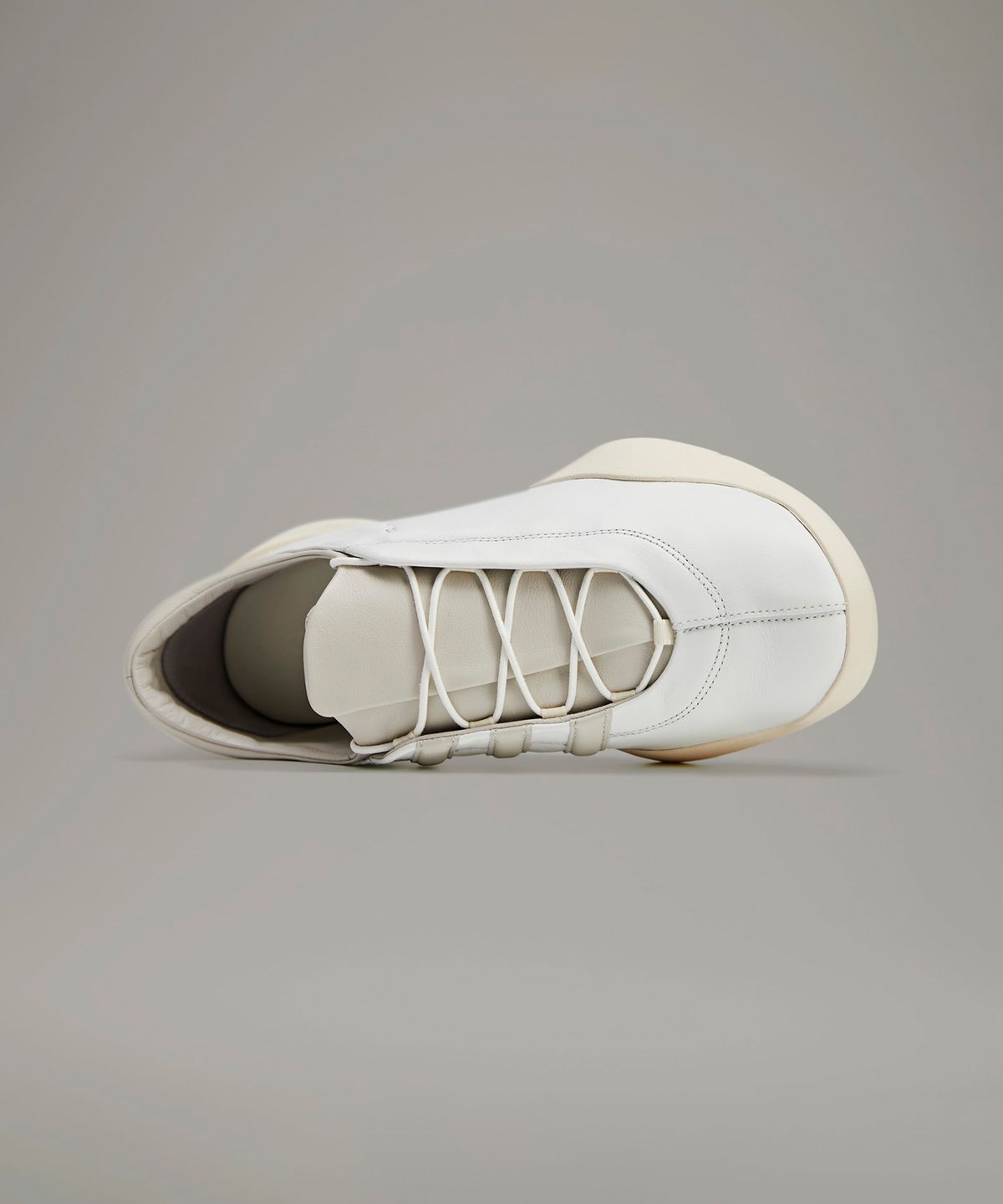 와이쓰리(Y-3) Y-3 REGU - 코어화이트 / JS1117