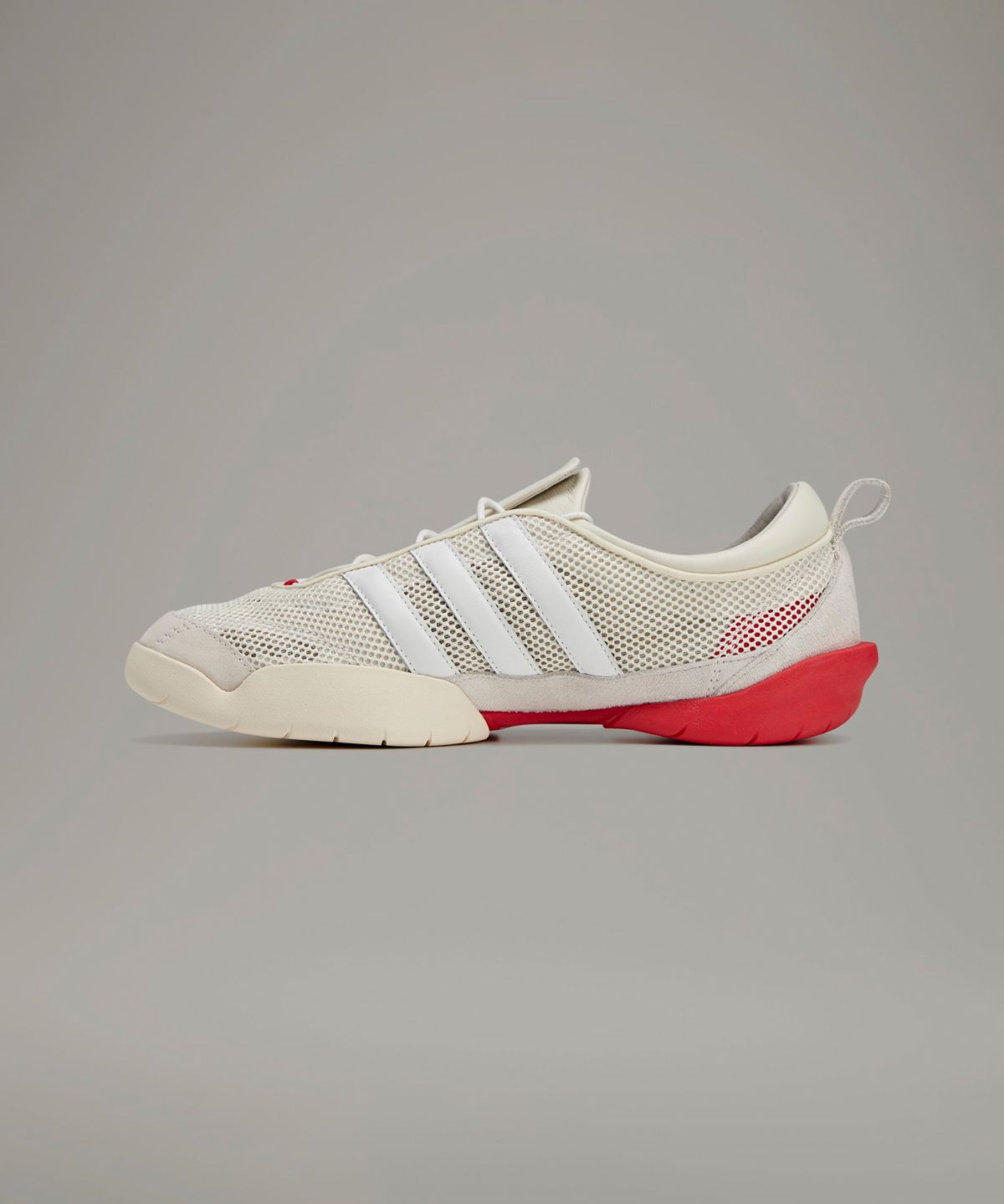 와이쓰리(Y-3) Y-3 REGU - 크림화이트:레드 / JQ2429