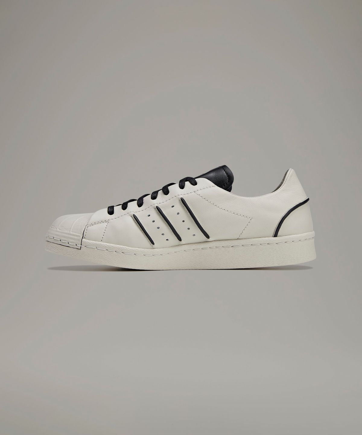 와이쓰리(Y-3) Y-3 슈퍼스타 - 탈크 / JS0576