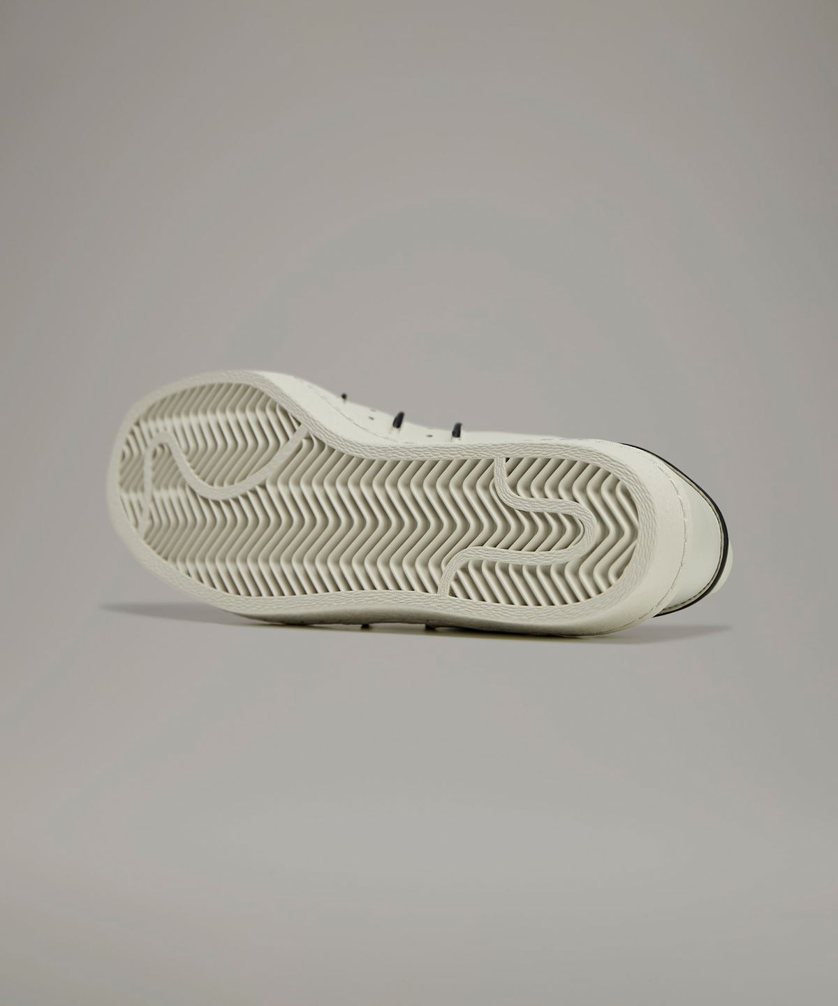 와이쓰리(Y-3) Y-3 슈퍼스타 - 탈크 / JS0576