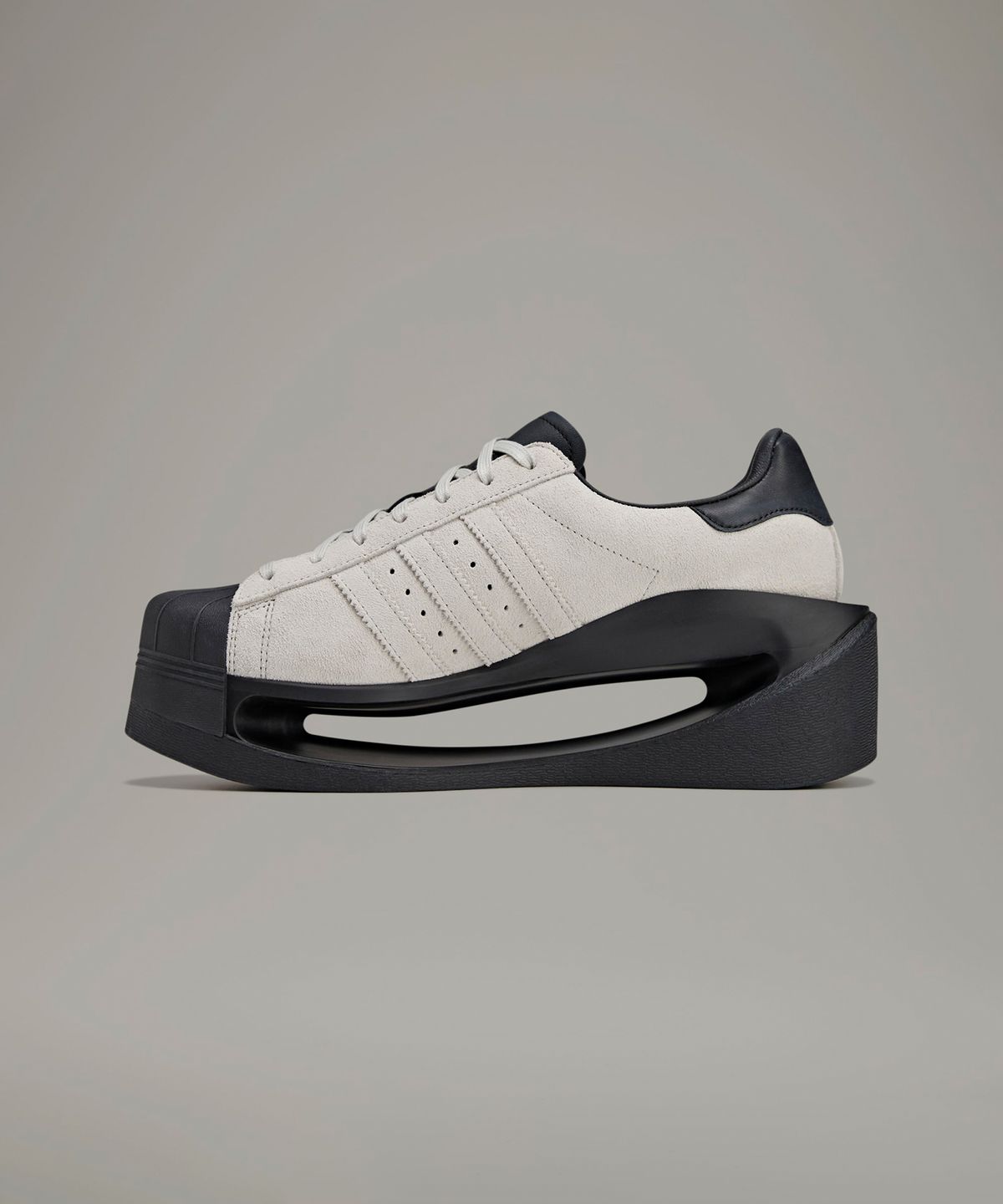 와이쓰리(Y-3) Y-3 Gendo 슈퍼스타 - 탈크:블랙 / JQ2452