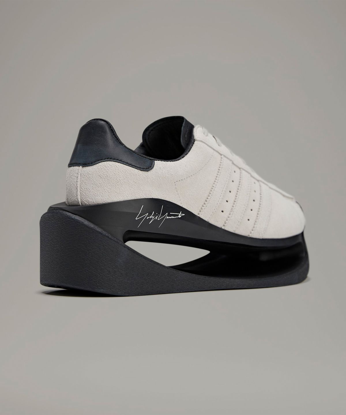 와이쓰리(Y-3) Y-3 Gendo 슈퍼스타 - 탈크:블랙 / JQ2452