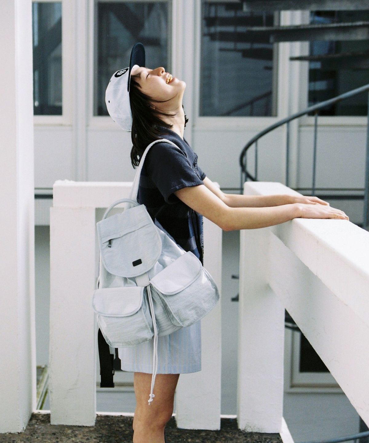 오헤시오(OHESHIO) TWO POCKET BACKPACK, LIGHT GRAY