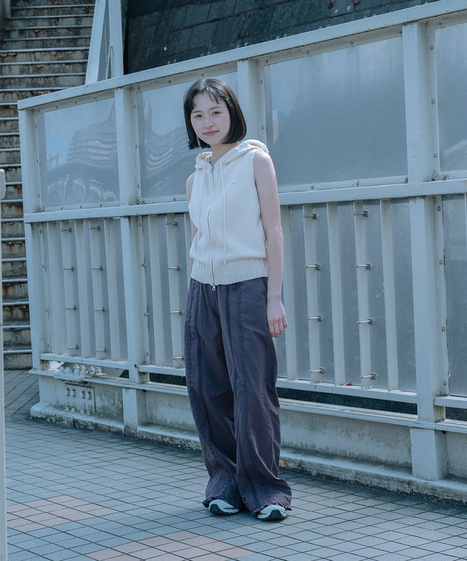 OHESHIO オヘシオ　FRILL WIDE PANTS ホワイト OHESHIO オヘシオ FRILL WIDE PANTS ホワイト 公式通販】OHESHIO