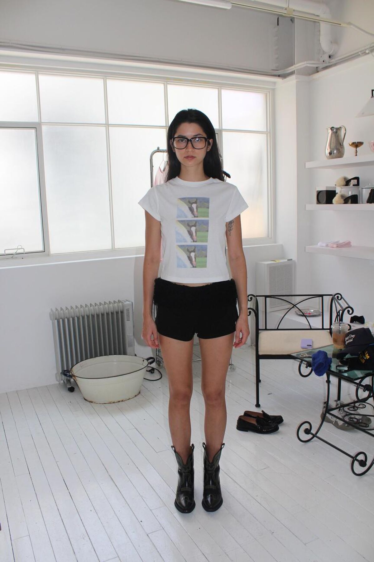 어텐즈(ATTENDS) Attends Island tee shirt
