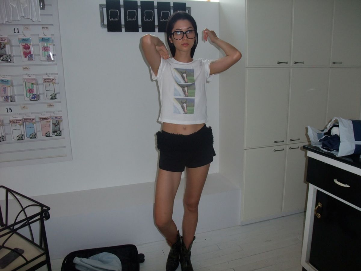 어텐즈(ATTENDS) Attends Island tee shirt