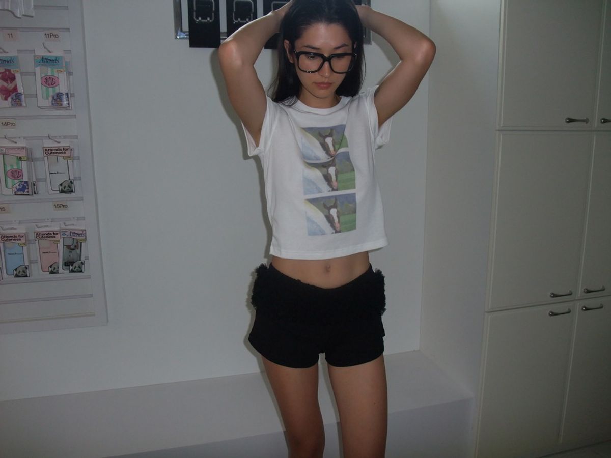 어텐즈(ATTENDS) Attends Island tee shirt