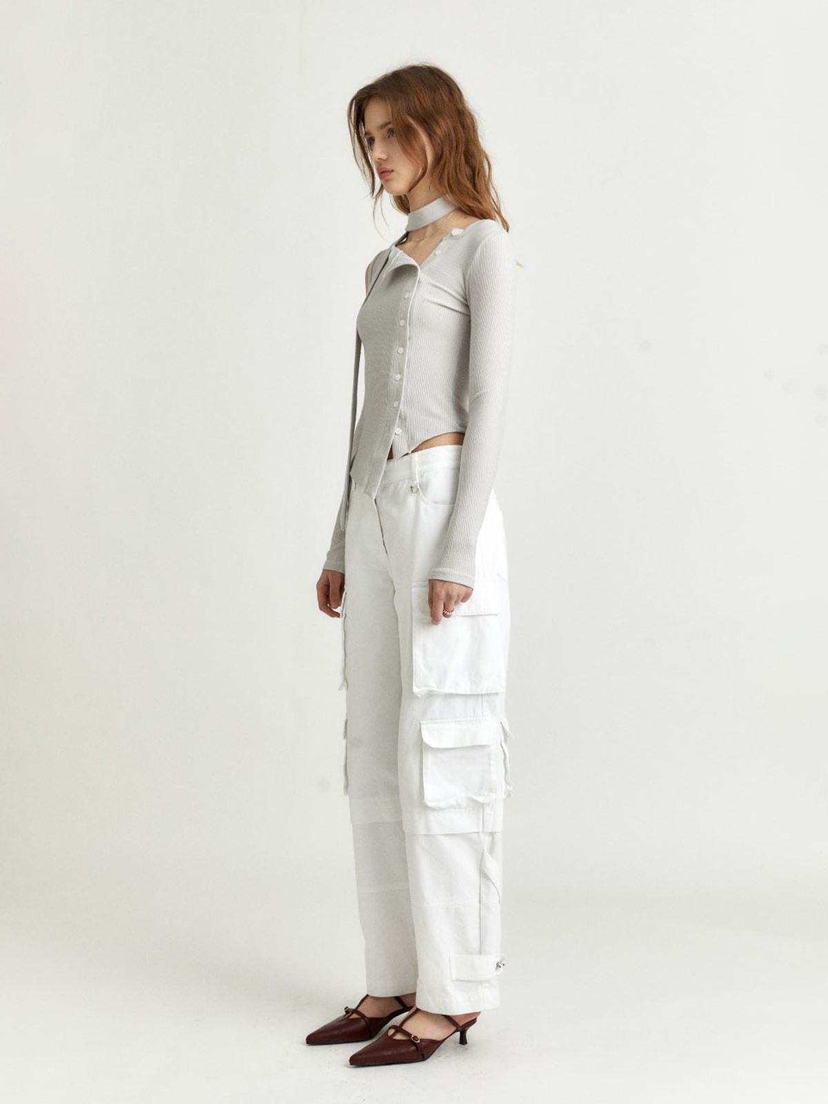 뮤제(MUSEE) VIENNE Unbalanced Cut-Out Detail Knitted Cardigan_Gray