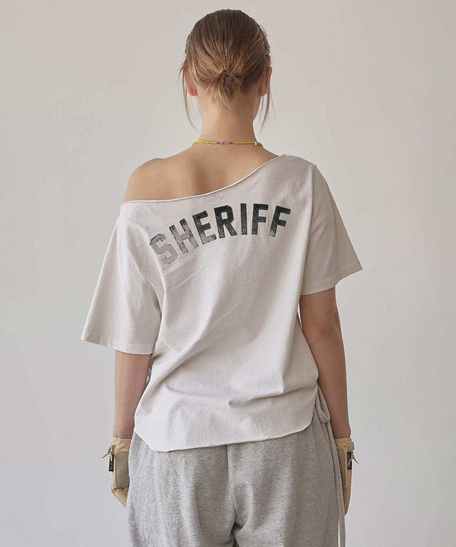 MUSINSA公式 | SCULPTOR Sheriff Cut Out Tee Dirty White