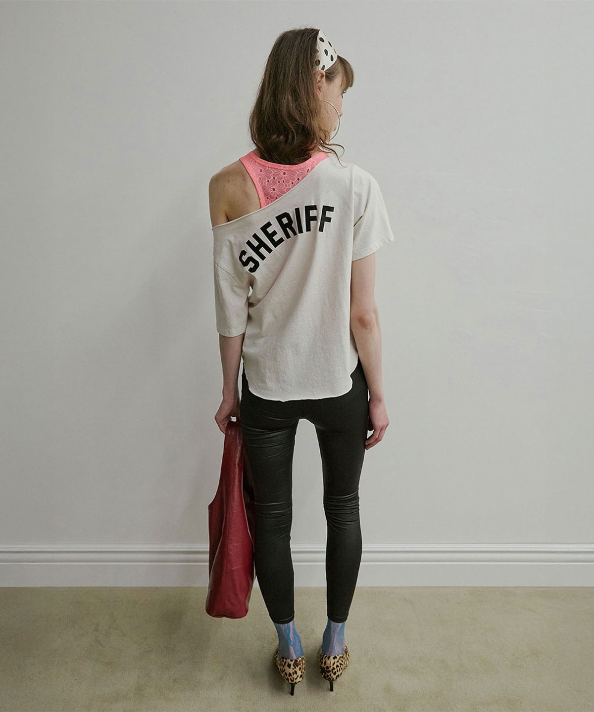 스컬프터(SCULPTOR) Sheriff Cut Out Tee Dirty White