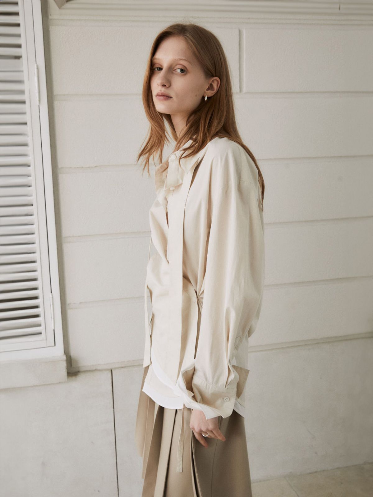 뮤제(MUSEE) MARIA Double Layered Cuffs Shirts_Beige