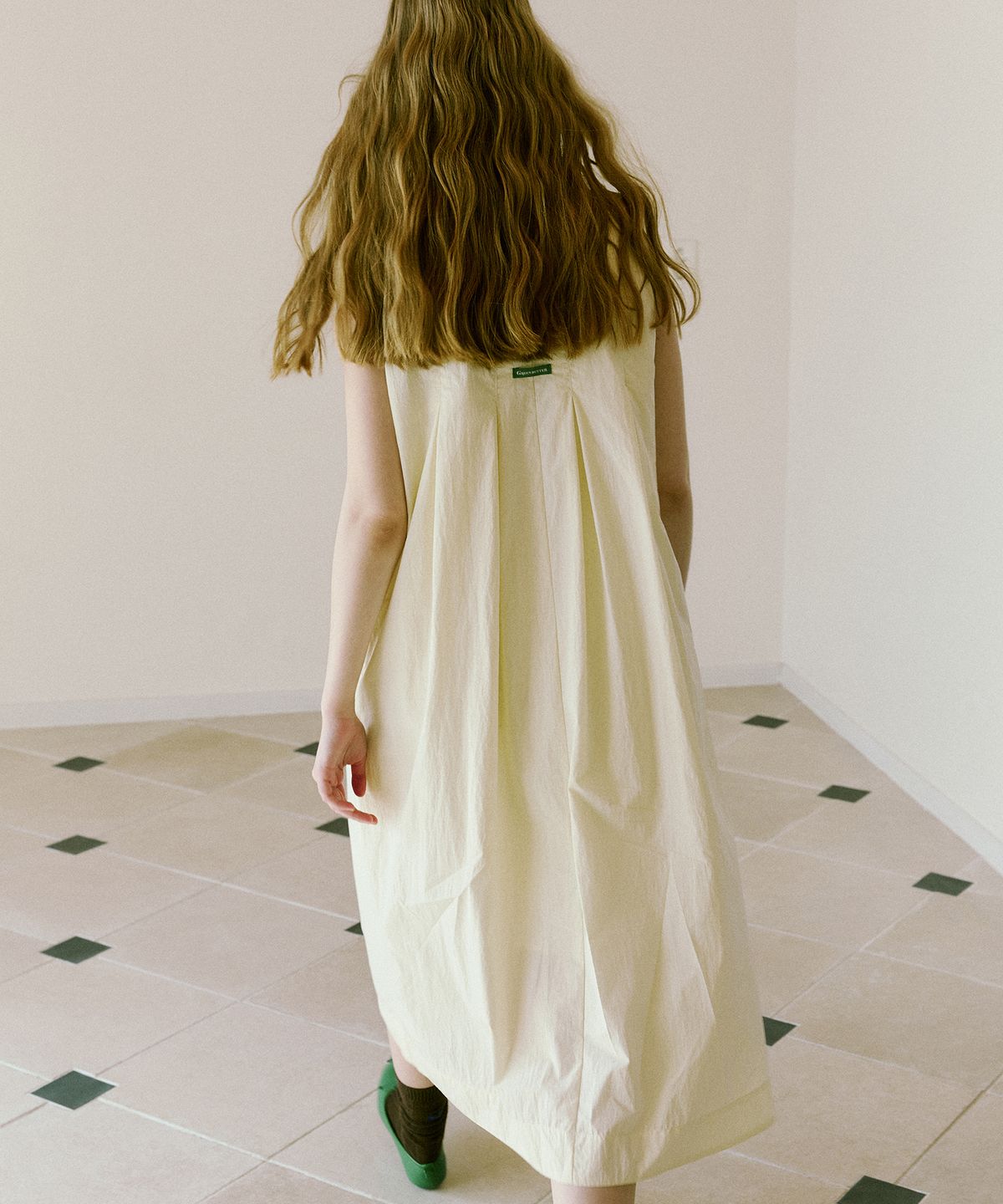 그린버터(GREENBUTTER) Cotton Nylon Pintuck Dress (Cream)