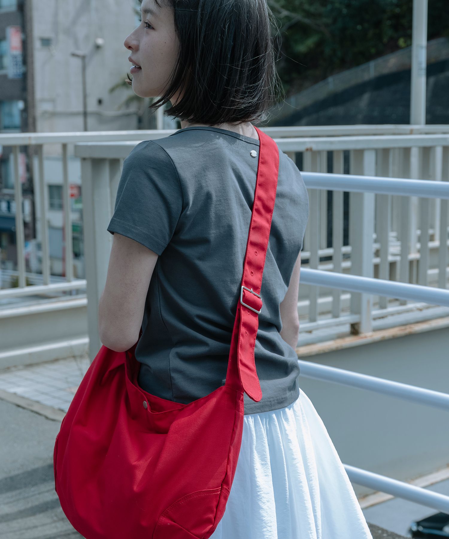 【Oheshio】 DOT BUTTON T-SHIRT 3色 MUSINSA | OHESHIO DOT BUTTON T-SHIRT, CHARCOAL