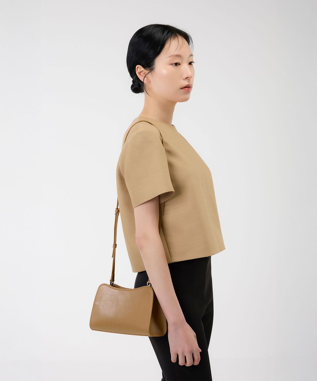 메유이(MEYUI) MEI MINI BAG [BEIGE]
