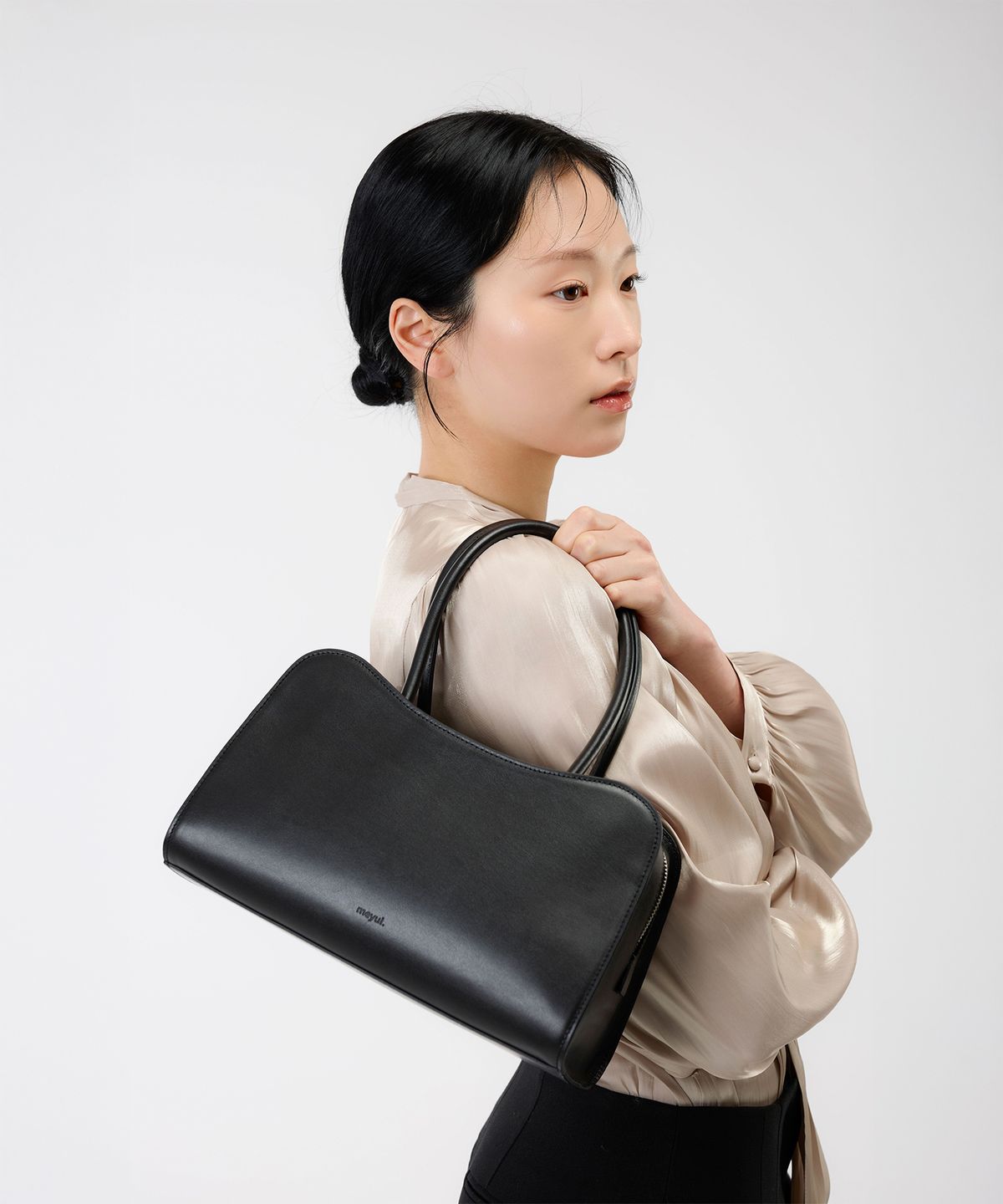 메유이(MEYUI) MEI TOTE BAG [BLACK]