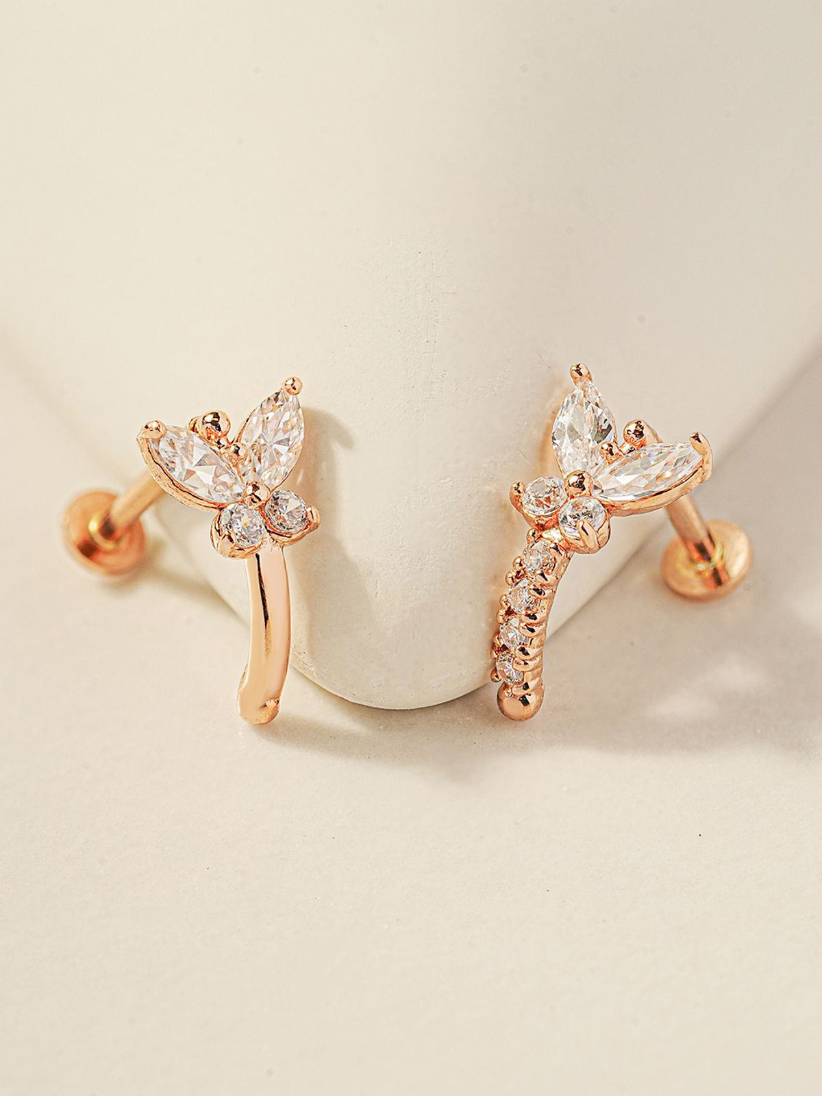 미니멀피어싱(MINIMALPIERCING) 14K 인터널 나비 하프 링 라블렛 피어싱