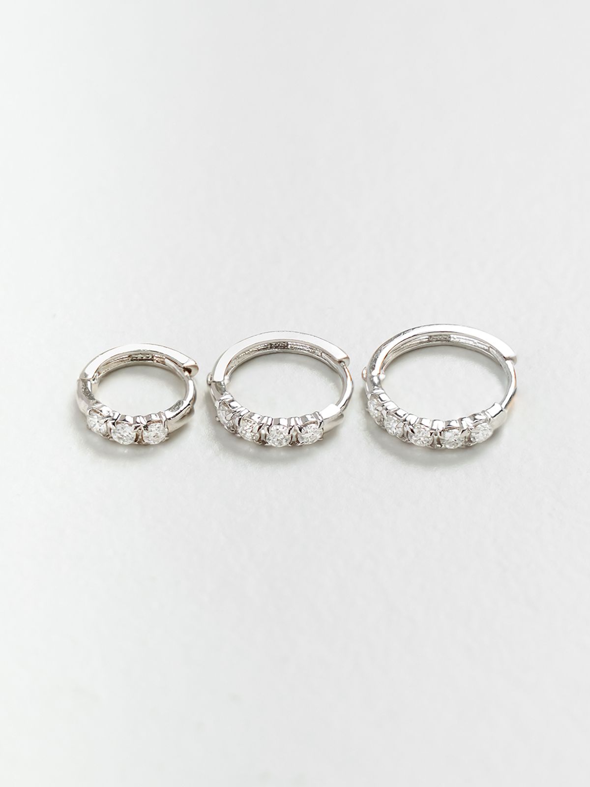 미니멀피어싱(MINIMALPIERCING) 14K 18K 모이사나이트 다이아 원터치 링 귀걸이