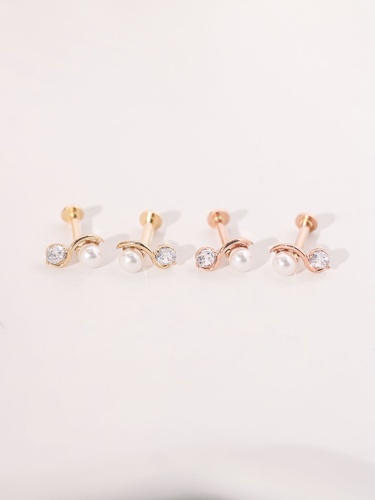 미니멀피어싱(MINIMALPIERCING) 14K 인터널 웨이브 진주 큐빅 라블렛 피어싱