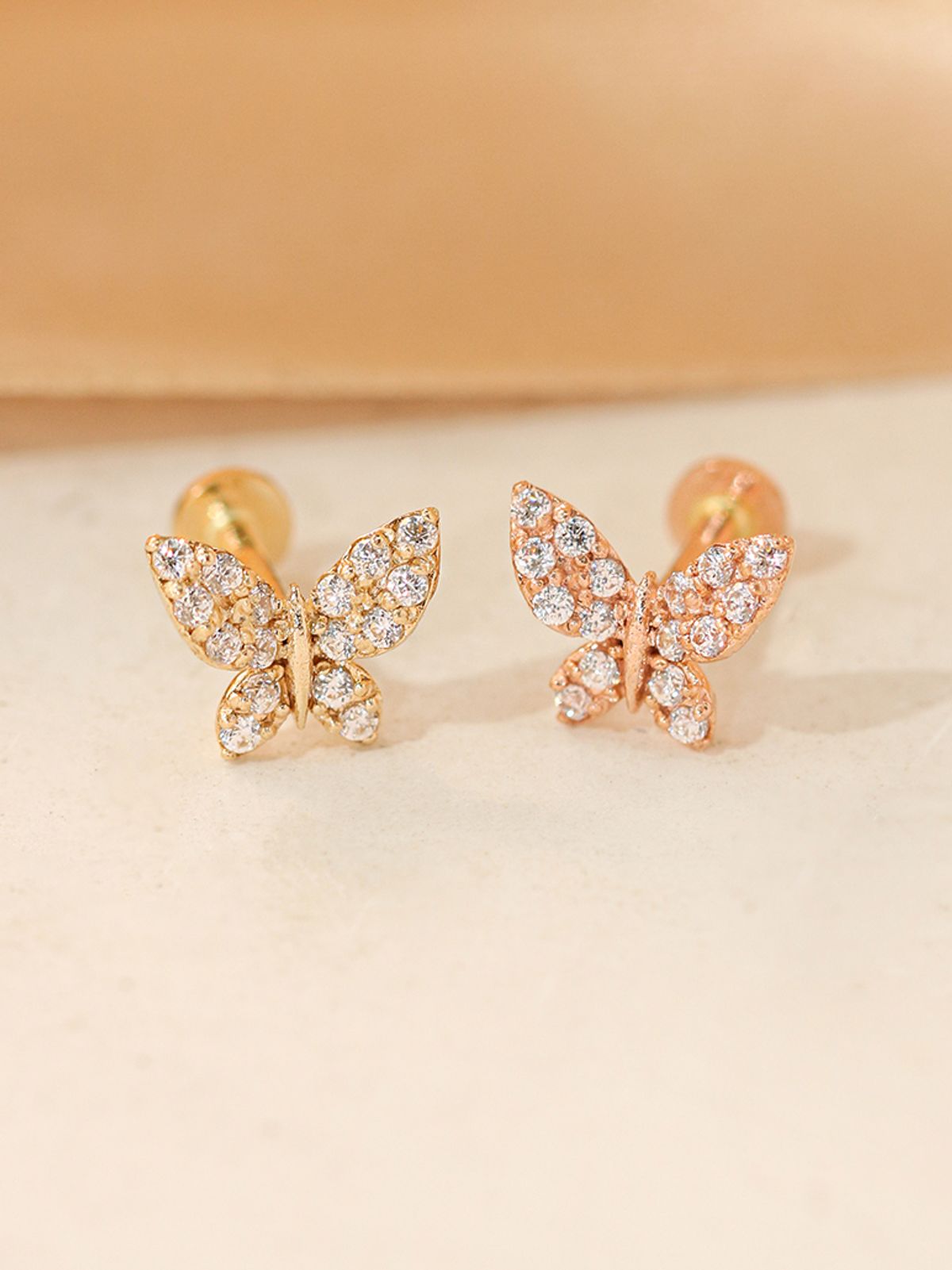 미니멀피어싱(MINIMALPIERCING) 14K 인터널 화이트 크리스탈 블링 나비 라블렛 피어싱