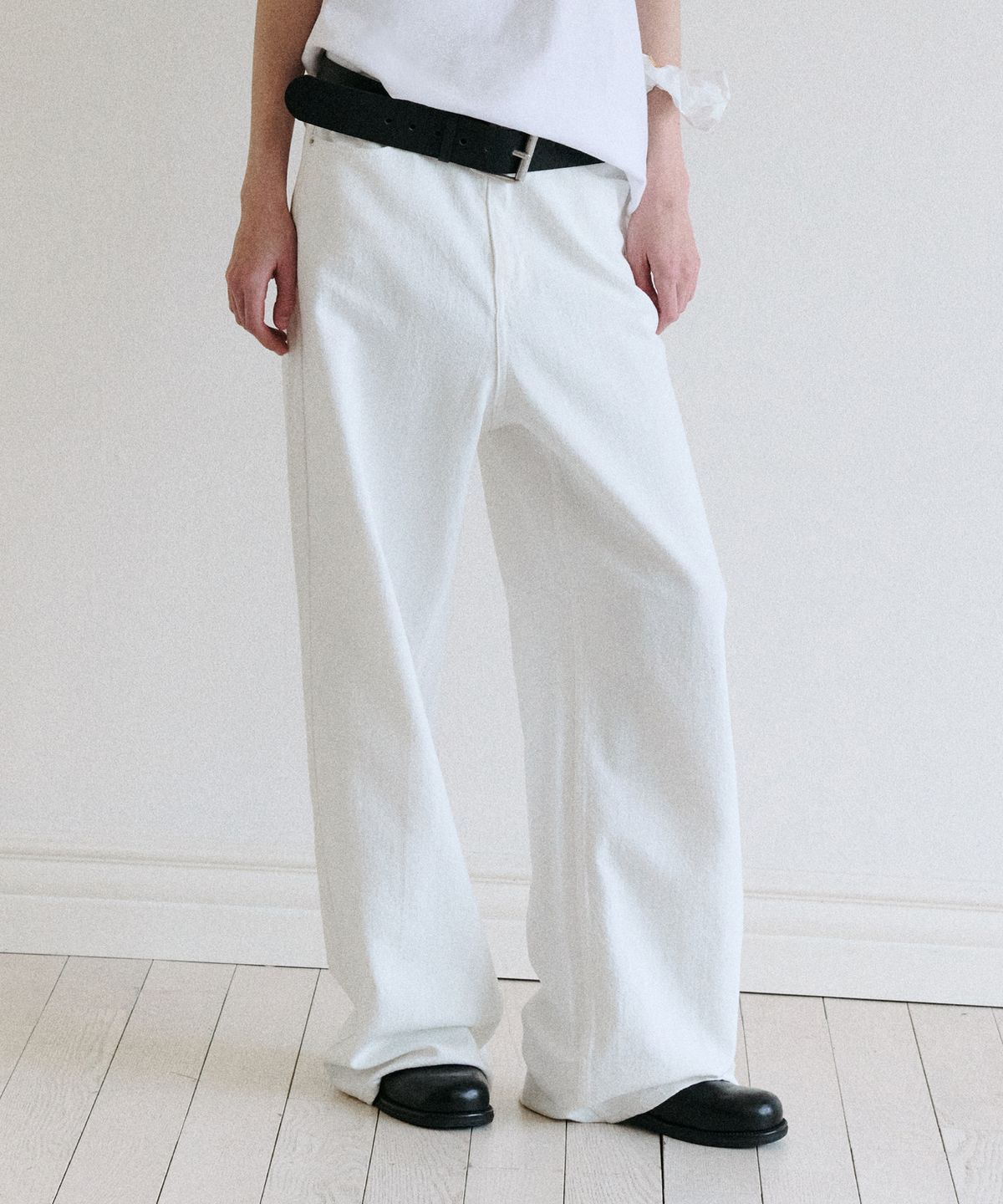 로라로라(ROLAROLA) SUMMER WIDE DENIM PANTS WHITE