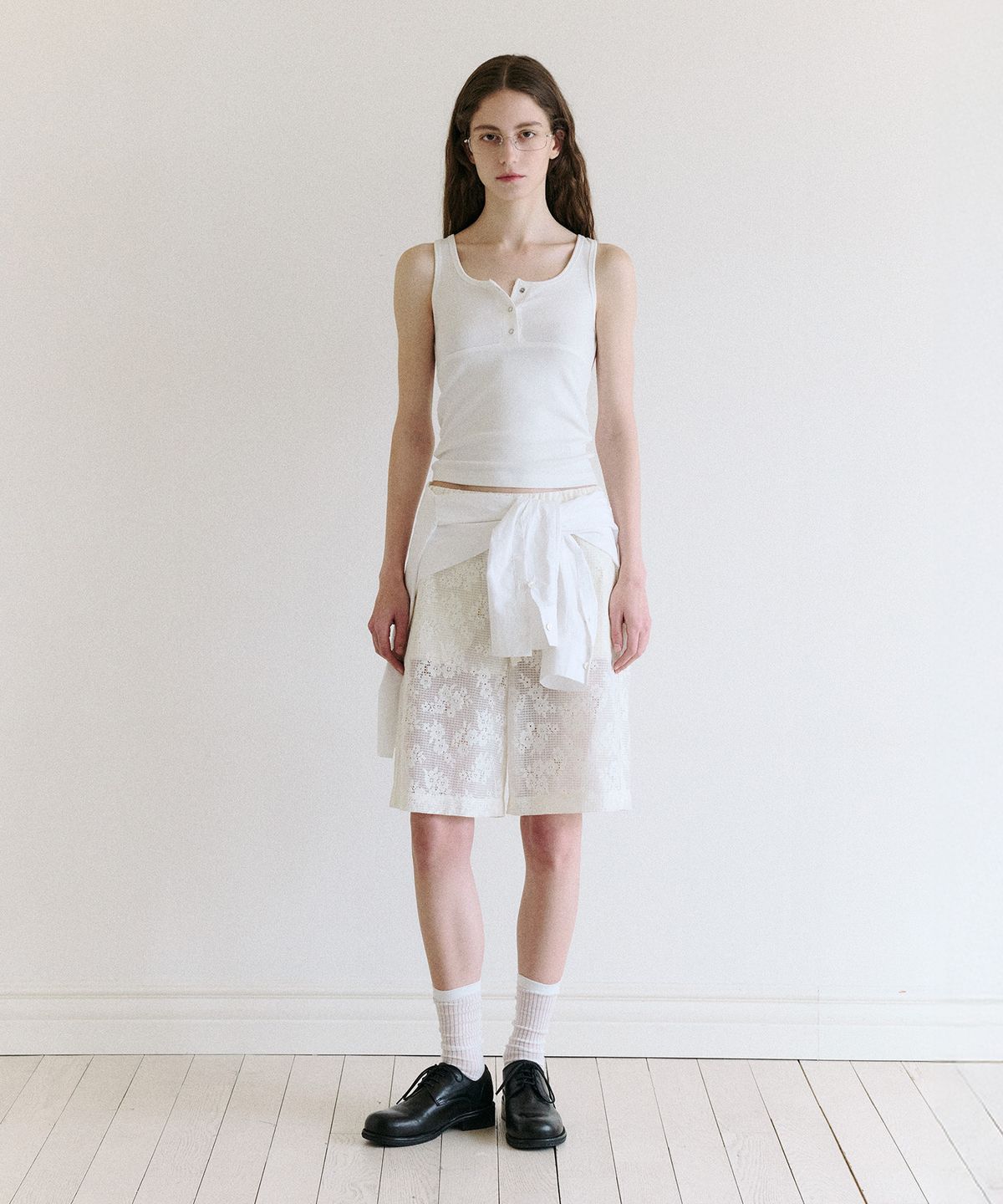 로라로라(ROLAROLA) LACE BERMUDA PANTS IVORY