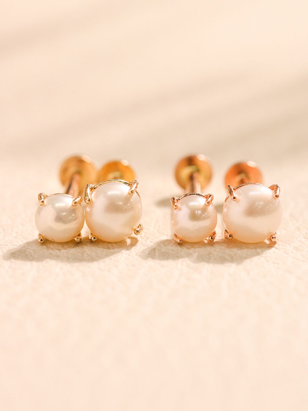 미니멀피어싱(MINIMALPIERCING) 14K 인터널 네발 납작 담수진주 라블렛 피어싱