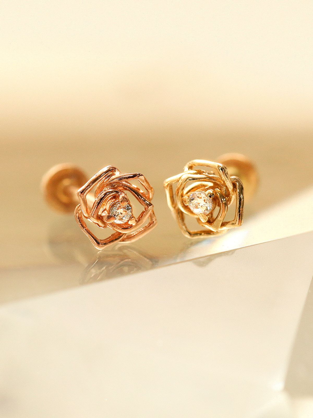 미니멀피어싱(MINIMALPIERCING) 14K 인터널 미니 큐빅 장미 라블렛 피어싱