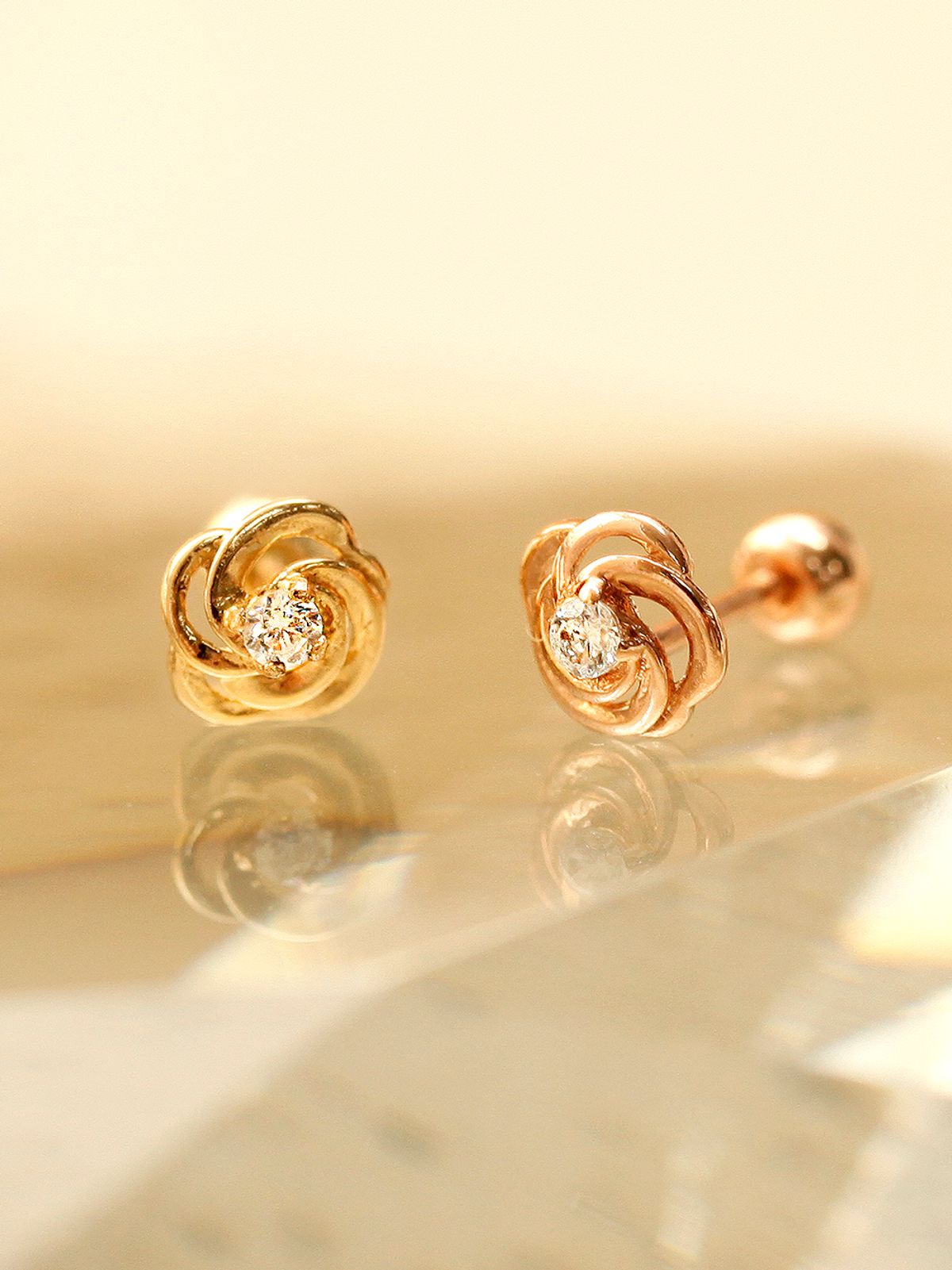 미니멀피어싱(MINIMALPIERCING) 14K 입체 미니 장미 피어싱 귀걸이