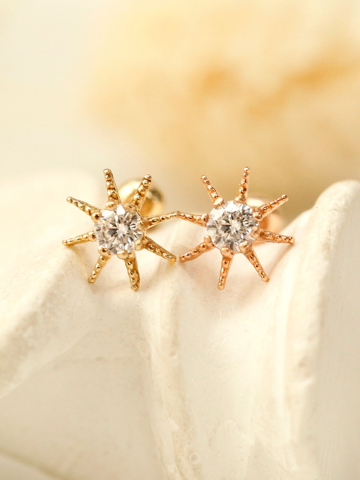 미니멀피어싱(MINIMALPIERCING) 14K 큐빅 썬플라워 피어싱 귀걸이