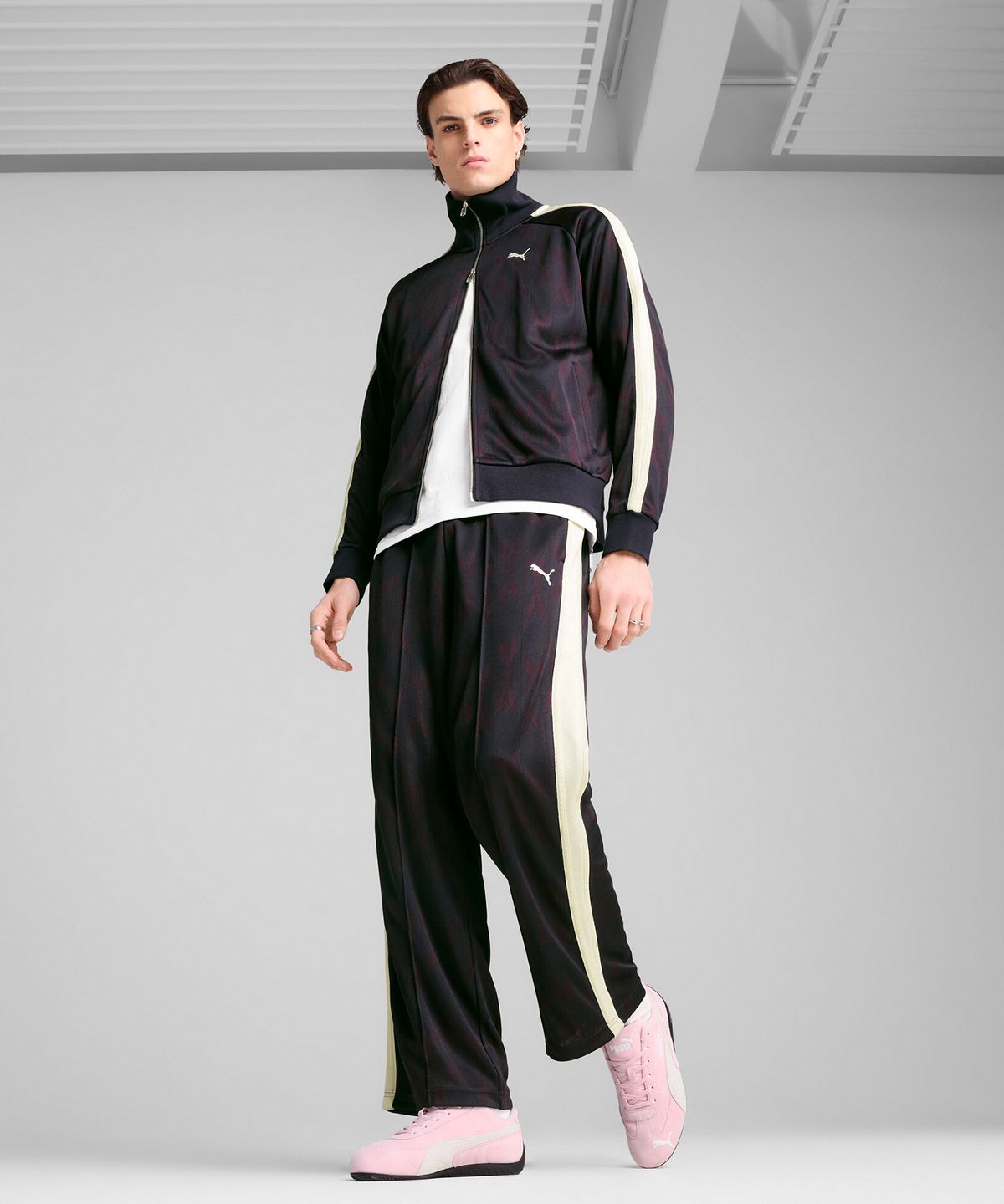 푸마(PUMA) 네버원 V T7 트랙 팬츠 - 뉴네이비 / 631492-16