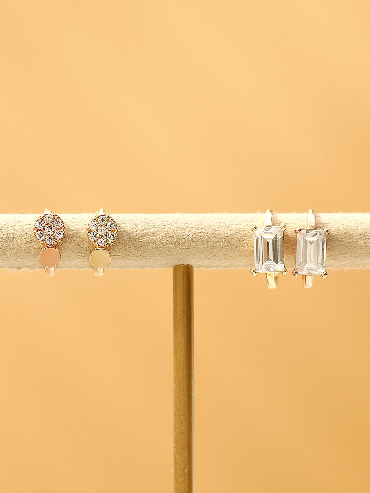 미니멀피어싱(MINIMALPIERCING) 14K 미니 큐빅 귓바퀴 원터치 링 피어싱 귀걸이