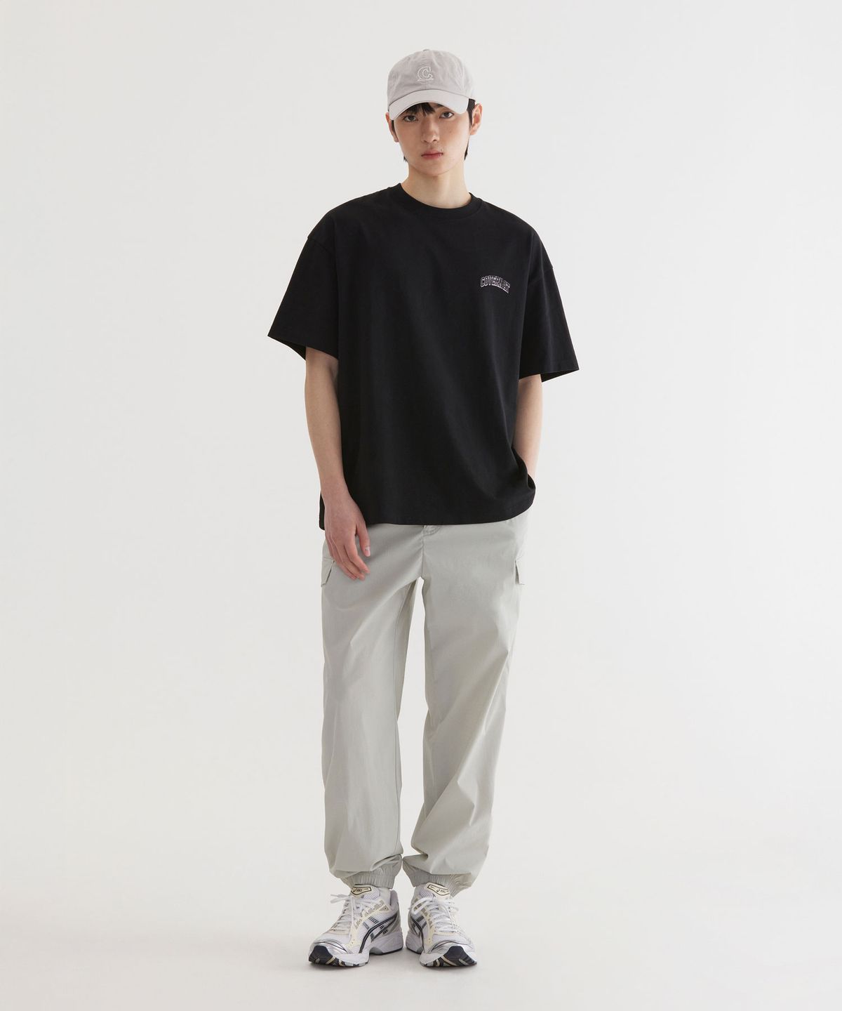 커버낫(COVERNAT) 멀티 로고 타이포 그래픽 티셔츠 Black