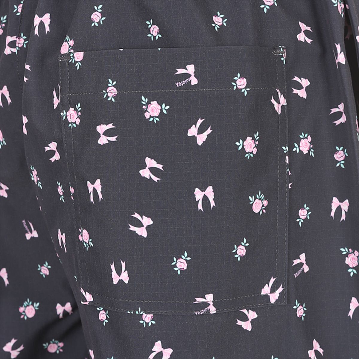 라라폭스(LALAFOX) FLOWER PRINT WIDE TRACK PANTS 나일론 트랙 팬츠 CHARCOAL BR2WP002