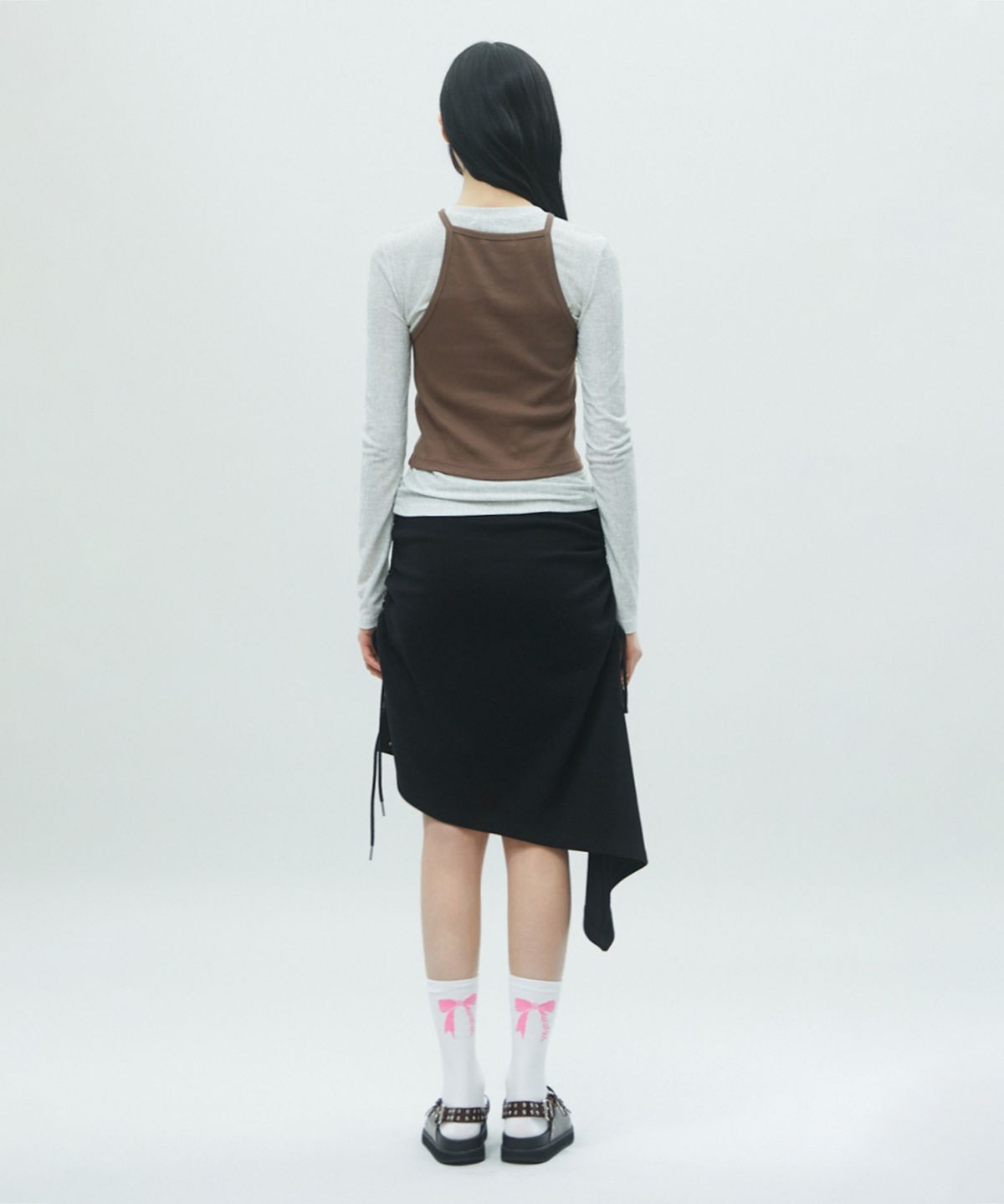 라라폭스(LALAFOX) UNBALANCE SHIRRING MIDI SKIRT 언밸런스 미디 스커트 BLACK BR2CS002