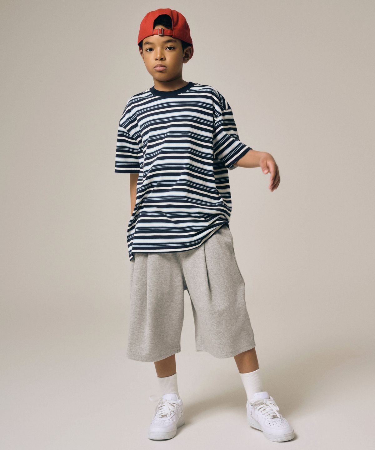 테이크이지 키즈(TAKEASY KIDS) 자이언트핏 원턱 메쉬 스웻 쇼츠 (멜란지그레이)