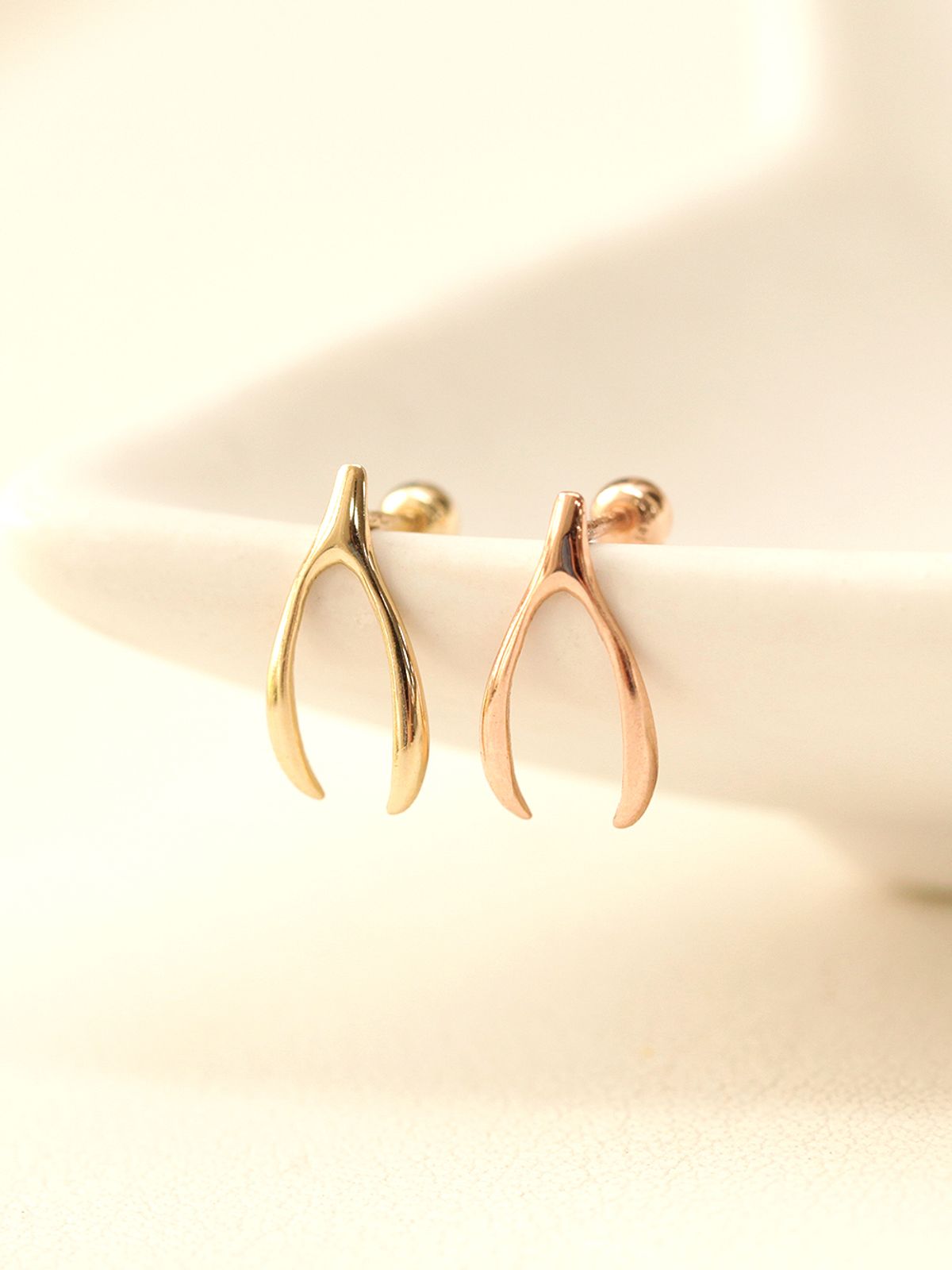 미니멀피어싱(MINIMALPIERCING) 14K 위시본 피어싱 귀걸이