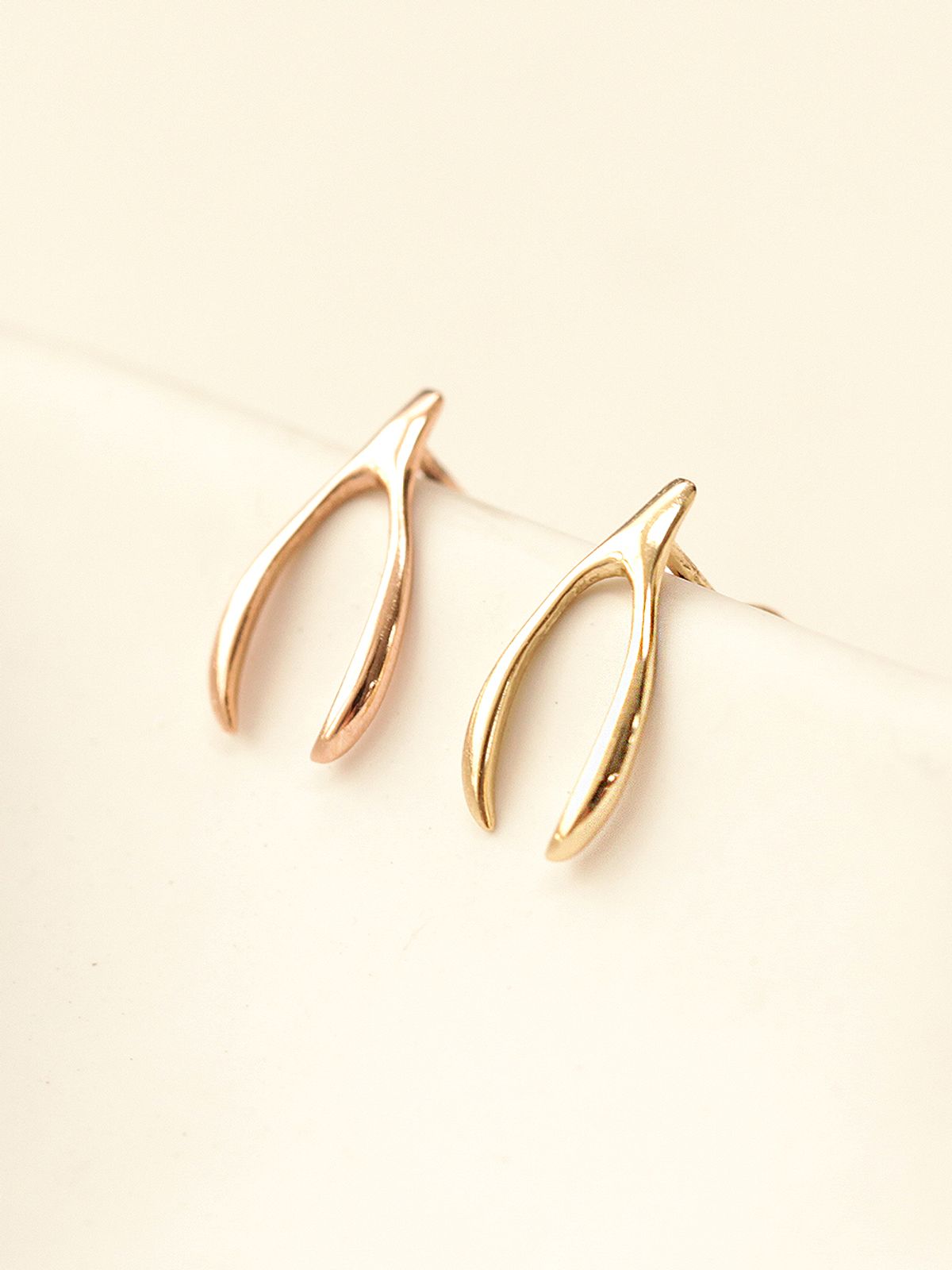 미니멀피어싱(MINIMALPIERCING) 14K 위시본 피어싱 귀걸이
