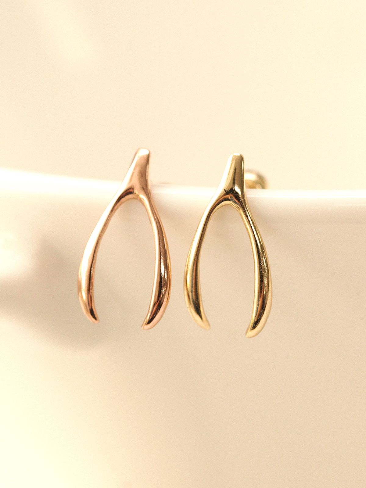 미니멀피어싱(MINIMALPIERCING) 14K 위시본 피어싱 귀걸이