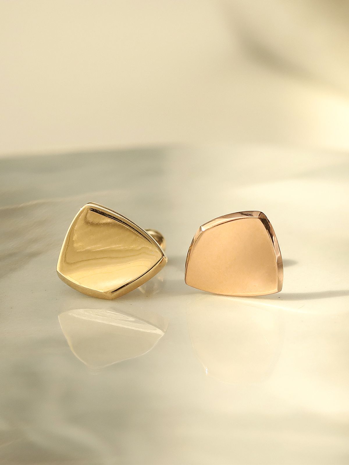 미니멀피어싱(MINIMALPIERCING) 14K 글로시 웨이브 스퀘어 피어싱 귀걸이
