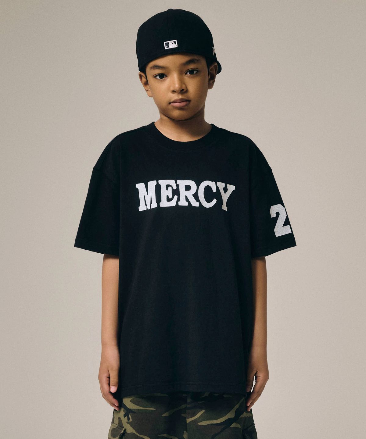 테이크이지 키즈(TAKEASY KIDS) 자이언트핏 레터링 티셔츠 (블랙)