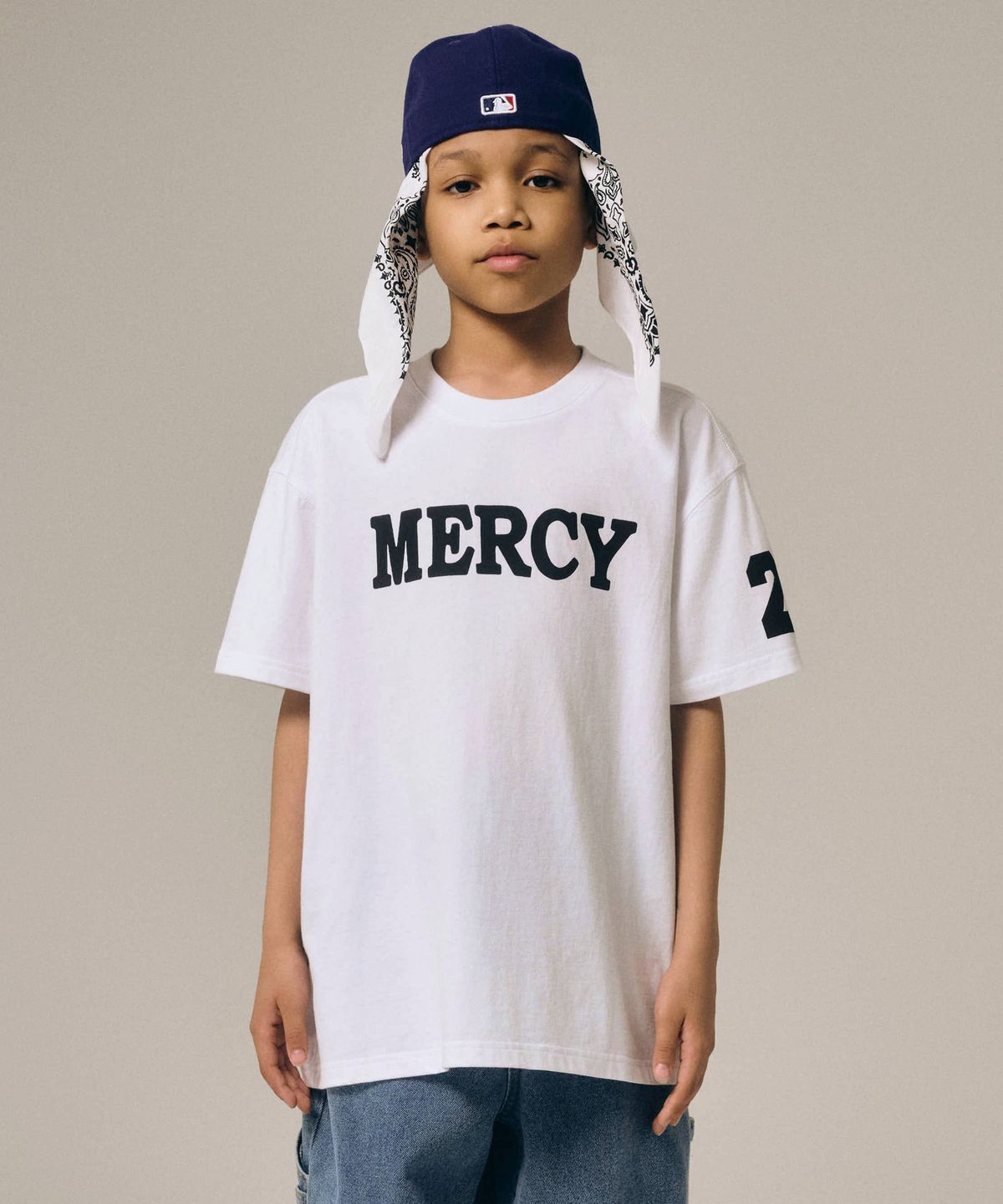 테이크이지 키즈(TAKEASY KIDS) 자이언트핏 레터링 티셔츠 (화이트)