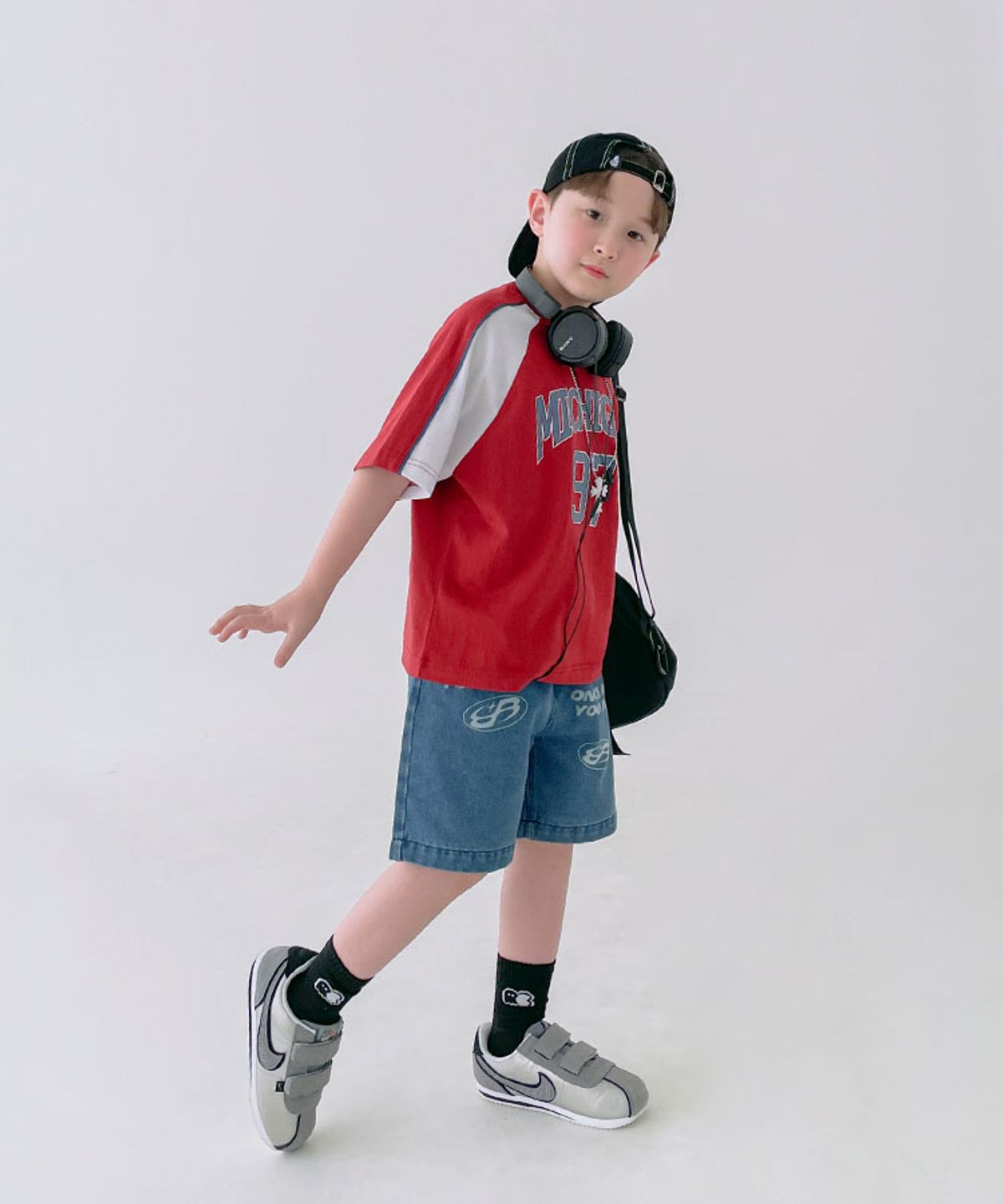 베리클로젯(BERRYCLOSET) 아티스트 데님 6부 팬츠