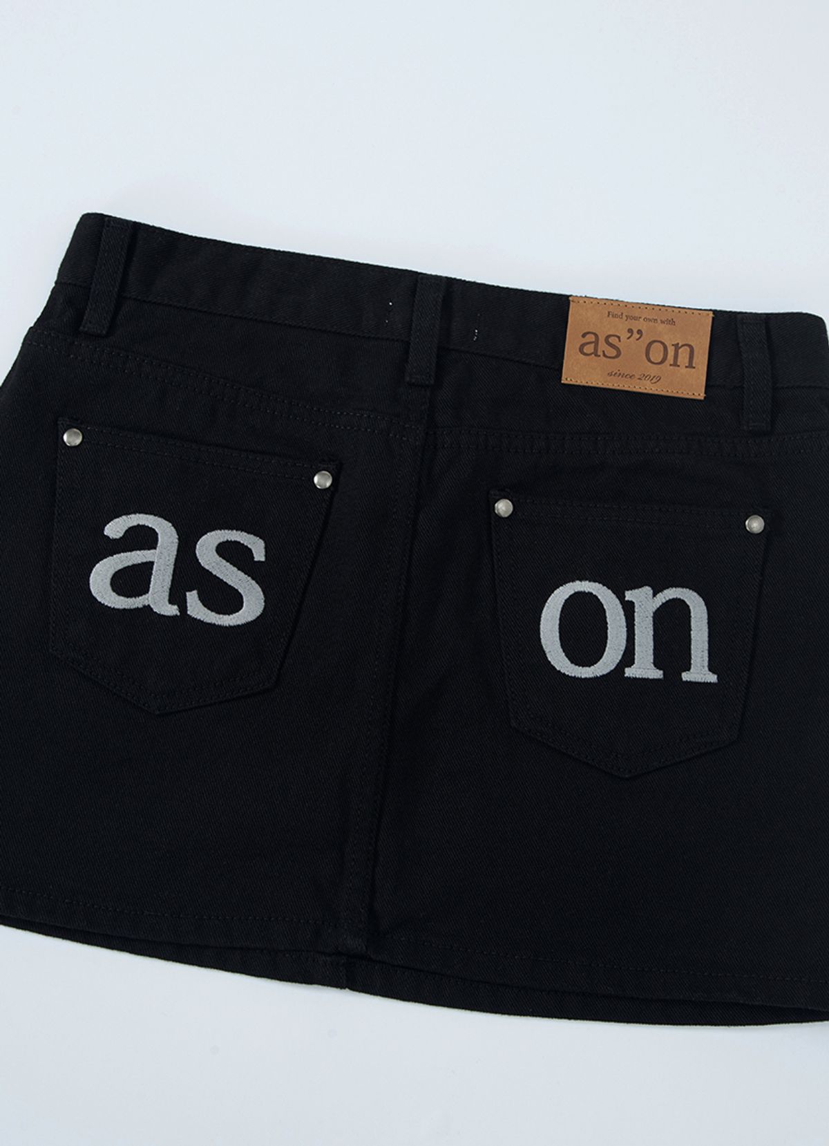 애즈온(ASON) POG SKIRT / BLACK