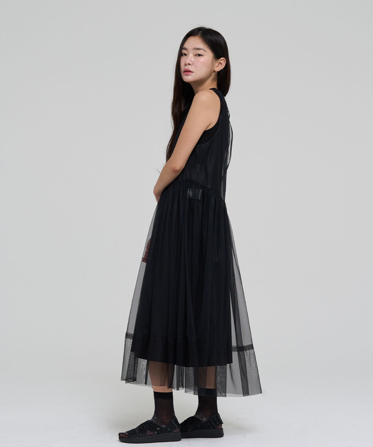 레브하티드(LEVHEARTED) 레이어드 시스루 드레스 - 블랙
