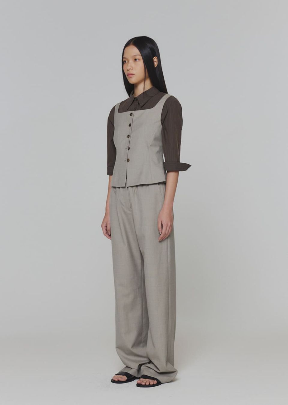 MUSINSA | AMOMENTO SCOOP NECK TWO WAY VEST