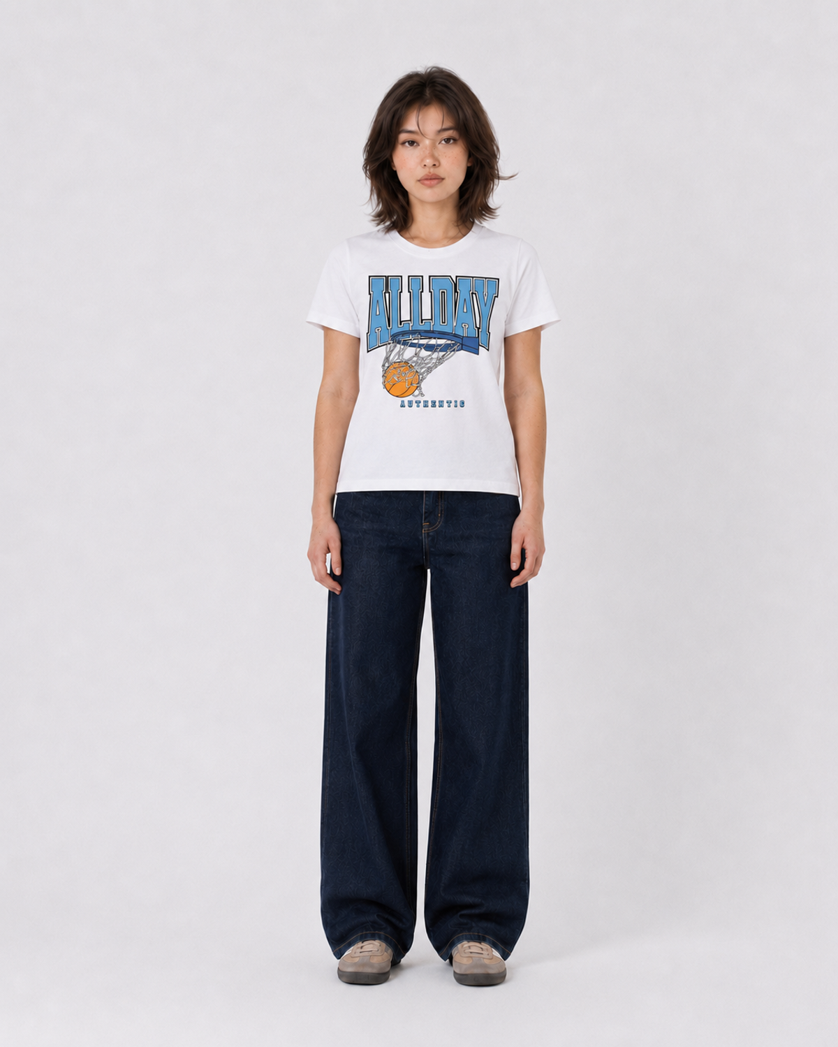 올데이훕스(ALL DAY HOOPS) 올데이 빅로고 반팔티 화이트