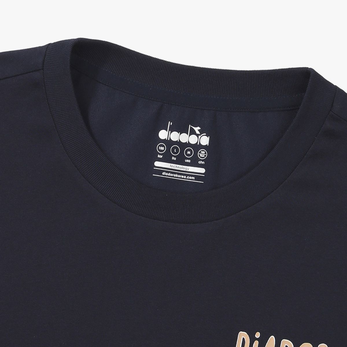 디아도라(diadora) 테니스볼 그래픽 반팔 티셔츠 NAVY