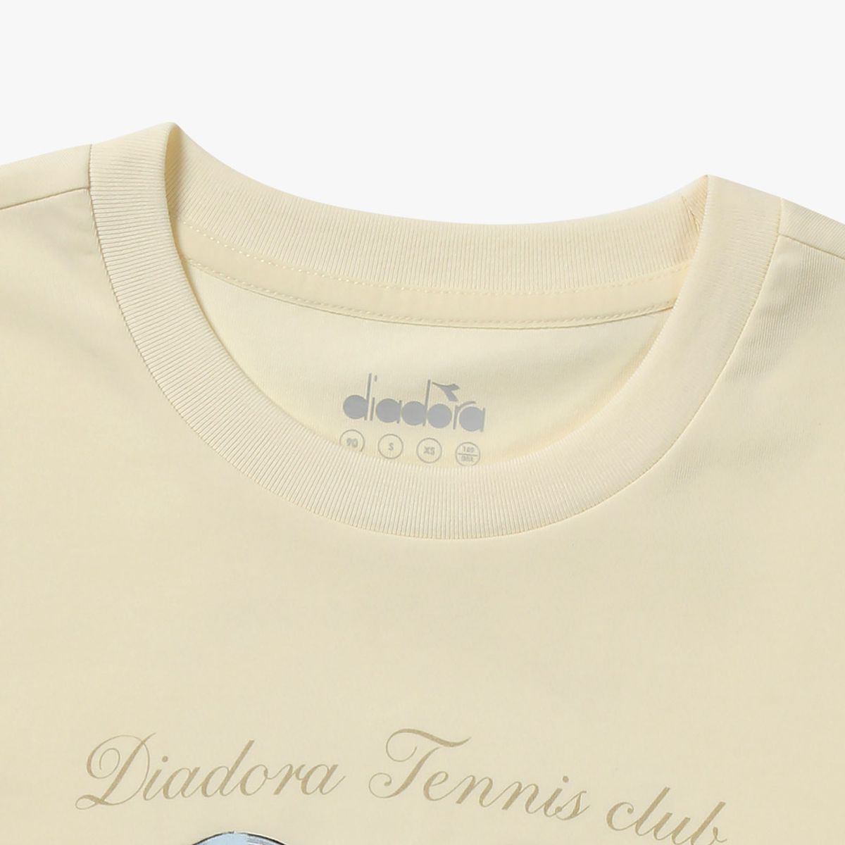 디아도라(diadora) 테니스 리본 그래픽 반팔 티셔츠 YELLOW
